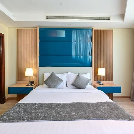 Al Mansour Suites Hotel Doha Bagian luar foto