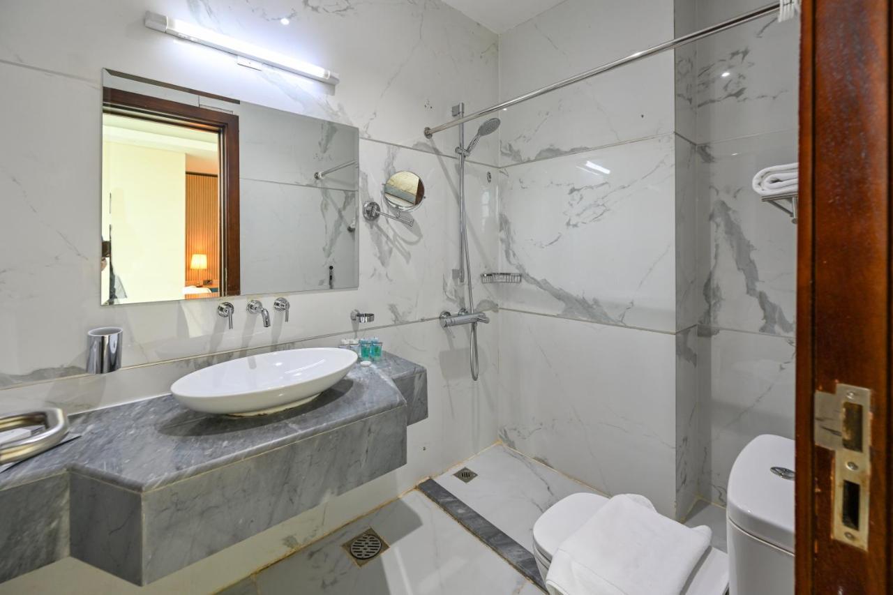 Al Mansour Suites Hotel Doha Bagian luar foto