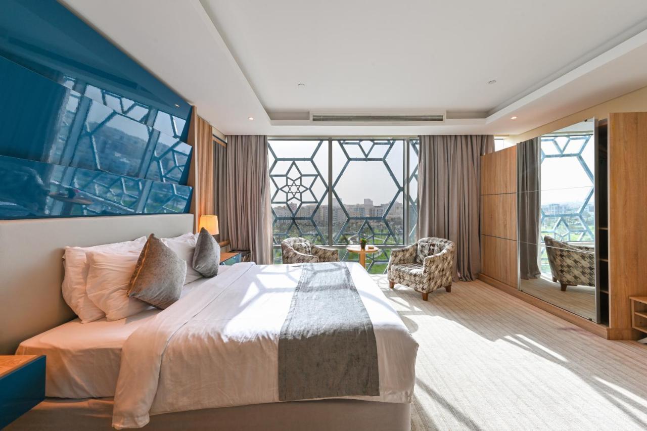 Al Mansour Suites Hotel Doha Bagian luar foto