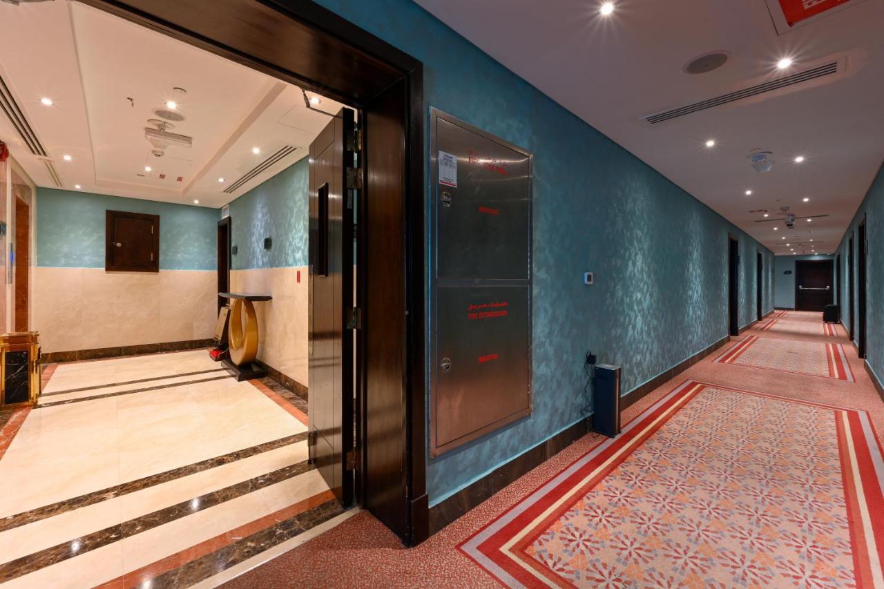 Al Mansour Suites Hotel Doha Bagian luar foto