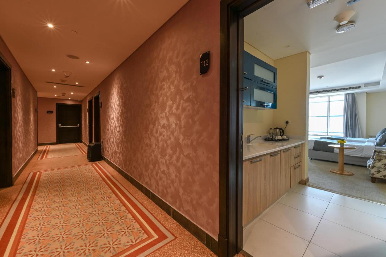 Al Mansour Suites Hotel Doha Bagian luar foto