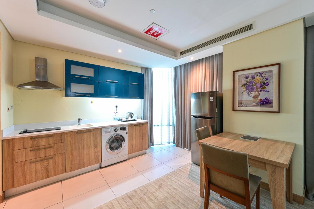 Al Mansour Suites Hotel Doha Bagian luar foto