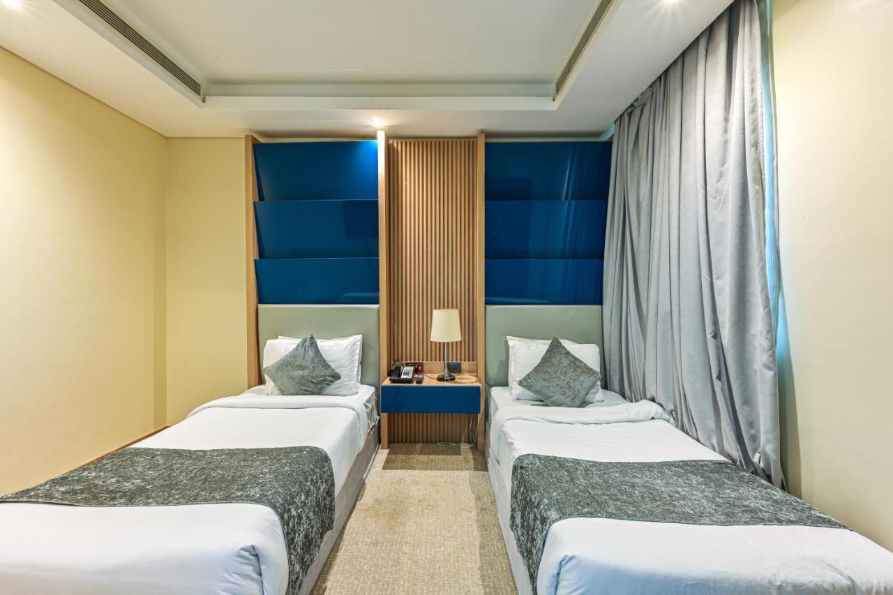 Al Mansour Suites Hotel Doha Bagian luar foto