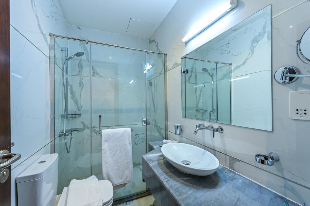 Al Mansour Suites Hotel Doha Bagian luar foto