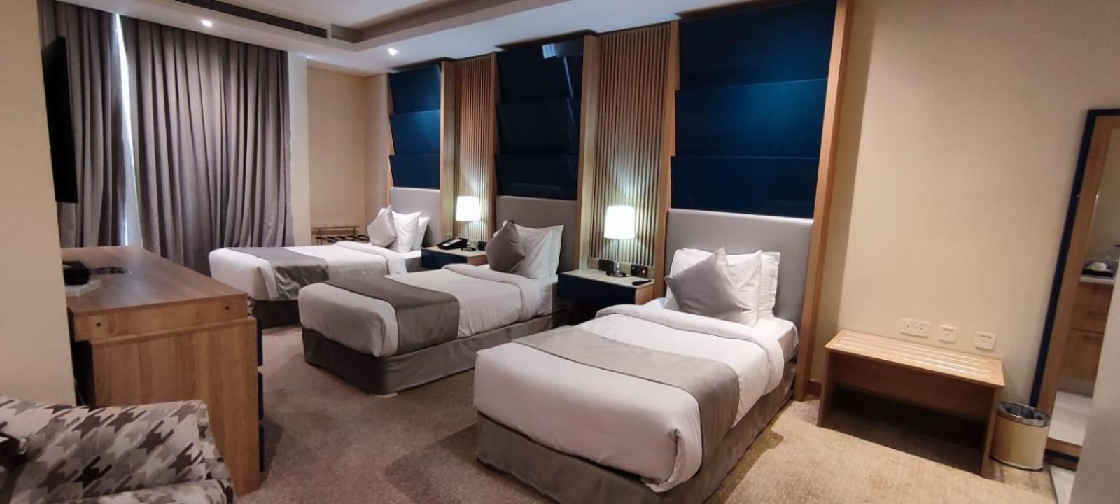 Al Mansour Suites Hotel Doha Bagian luar foto