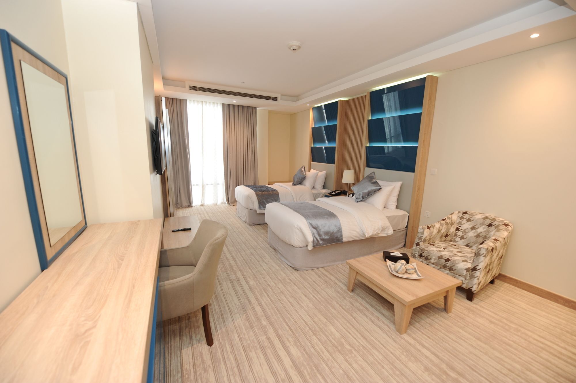 Al Mansour Suites Hotel Doha Bagian luar foto